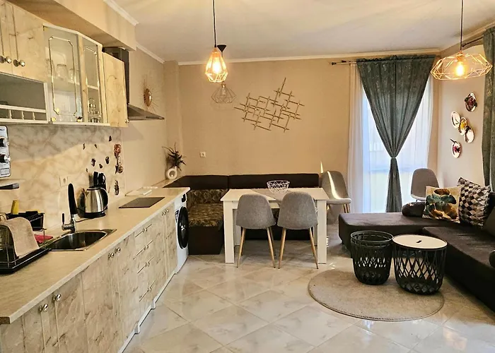 Sunny Garden Deluxe Burgas